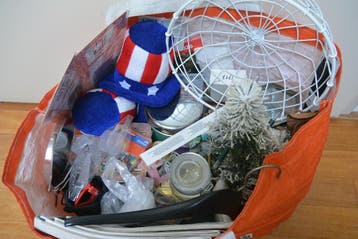 Ruiltas doorgeeftas tas met (vooral) woonaccessoires Gratis