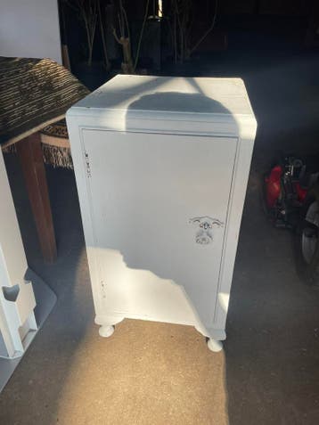 Nachtkastje GRATIS