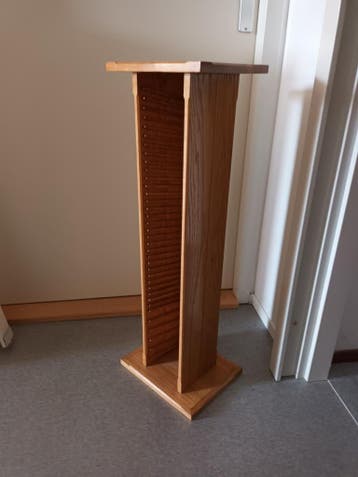 Eikenhouten cd kastje