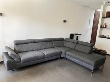 Gratis af te halen bankstel Urban van Montel