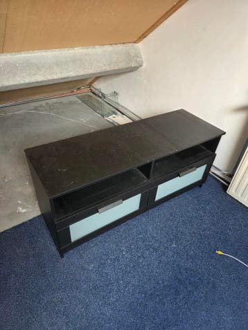 IKEA tv-kast gratis af te halen