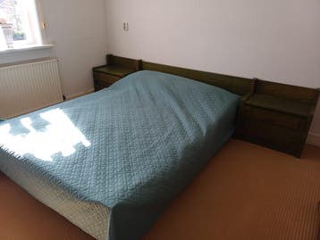 Bed 140  200 cm incl nachtkastjes gratis afhalen!