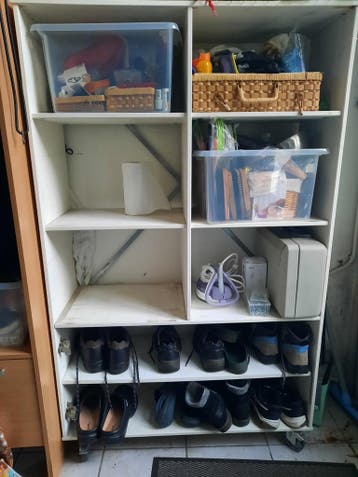 Witte Kast op Wielen met Schappen en Vakken (158x99 cm)