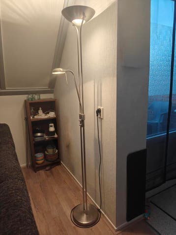 Vloerlamp met leeslamp