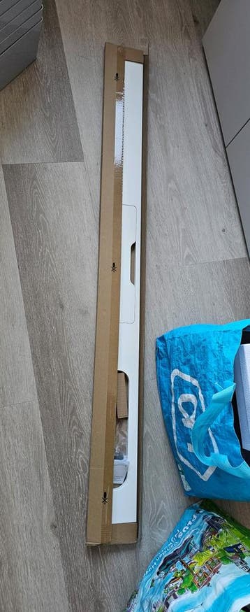 GRATIS Bureau ikea Mittzon insteekmodule wit 140x12 cm