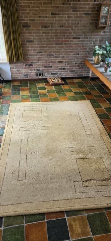 Gratis Modern tapijt, beige met abstract patroon