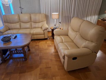 Leren bankstel met relaxfunctie, gratis