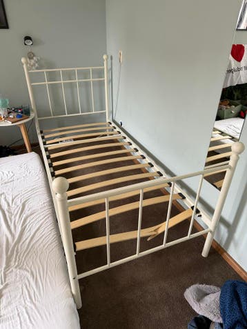 Gebruikt eenpersoonsbed