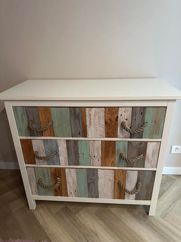 Hemnes met eigen voorkantje lades