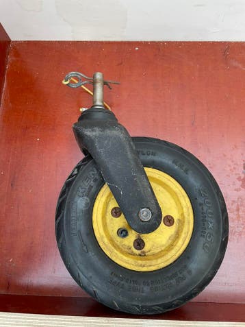 Wiel  voor  fietskar  Gratis