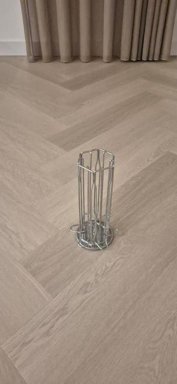 Metalen houder voor koffiecapsules