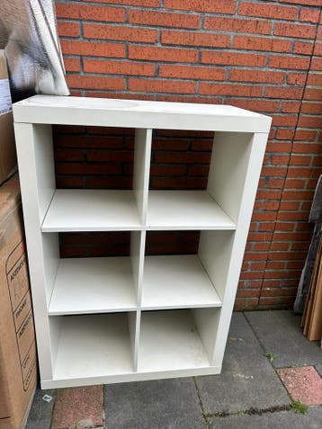Vakjes kast van de ikea