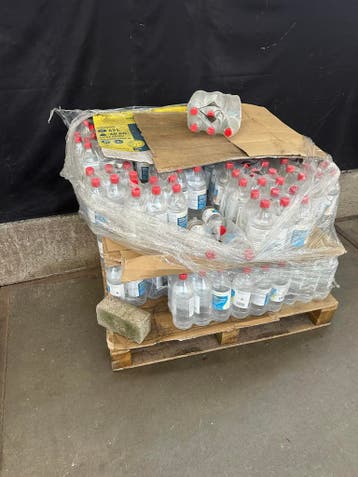 Heel veel nieuwe flessen desinfectanten