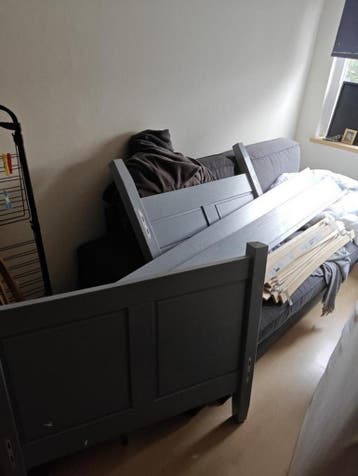 Gratis IKEA bed - Grijs - eenpersoons