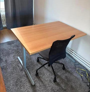 Bureau in hoogte  verstelbaar: GRATIS
