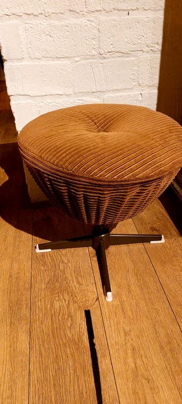Mooie space age seventies poef bijna gratis zie tekst ruilen