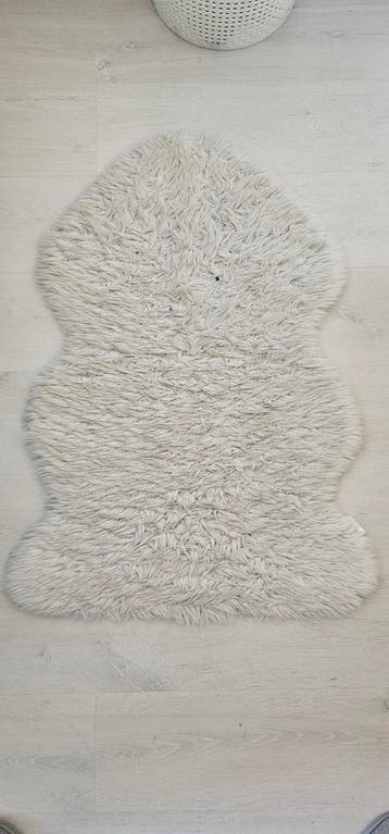 Kleedje fluffy wit/creme