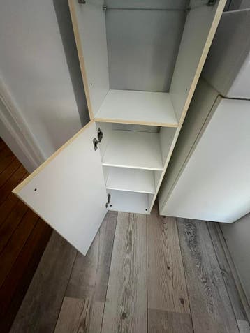 Wit kastje met glazen planken, 166x30x30 cm