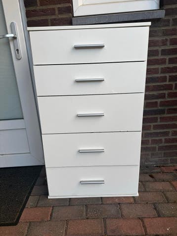 Witte ladekast met 5 lades