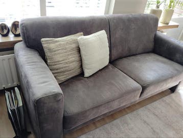Leuk bankstel, 2 stoelen een bank, alleen ophalen!!
