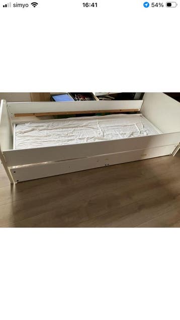 Eenpersoonsbed met onderlade - GRATIS af te halen