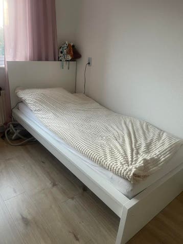 Bed incl matras gratis af te halen
