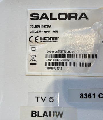 32 “ Tv met ingebouwde DVD speler, + platte muursteun