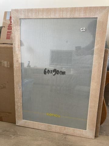 GRATIS vandaag: houten wissellijst 60x90 cm (ongebruikt).