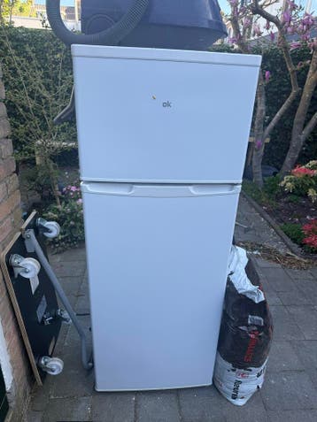 OK koelkast met vriesvak