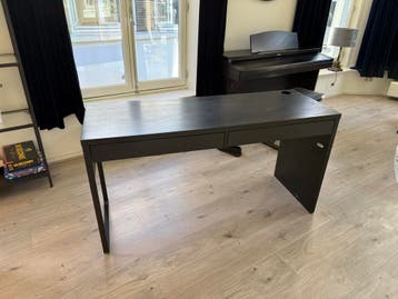 Bureau gratis af te halen in Deventer (50x142 cm, 2 lades)
