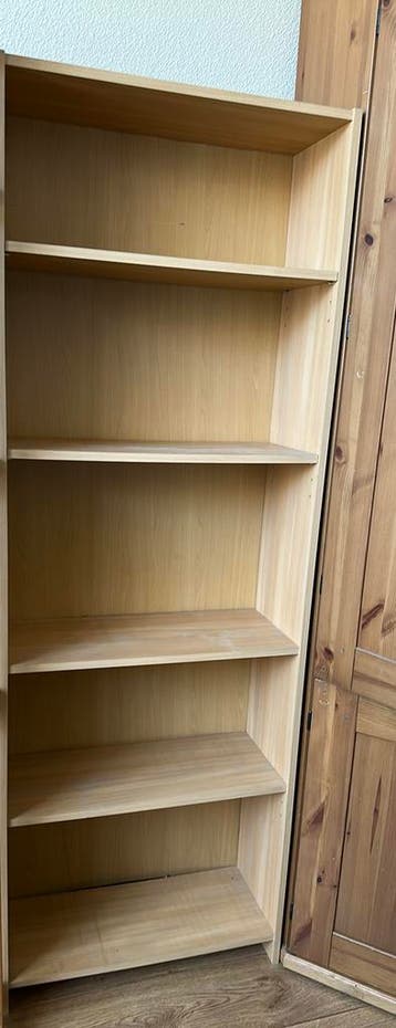 Gratis kleine billy boekenkast