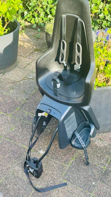 Kinder fietsstoel met bevestiging aan framebuis