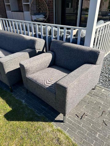 Gratis; Bank met bijpassende stoel