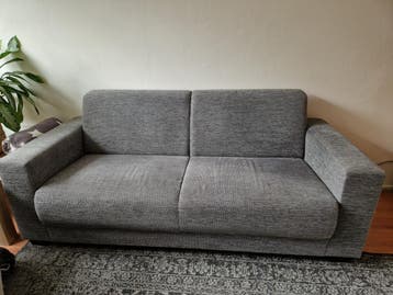 Grijze bank 2,5 zits gratis op te halen