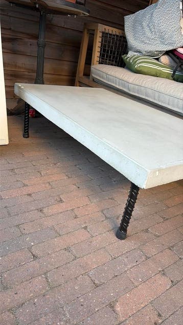 Betonnen salontafel - Gratis af te halen