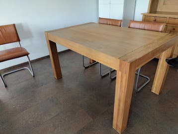 Eetkamertafel GRATIS