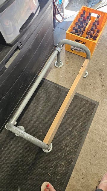 Kapstok met houten legplank - 60cm breed