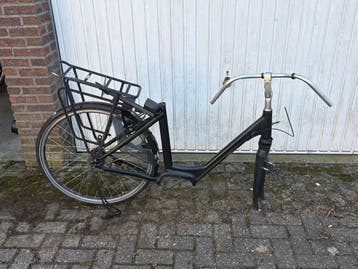 GRATIS OUD IJZER!!!- Frame van een fiets