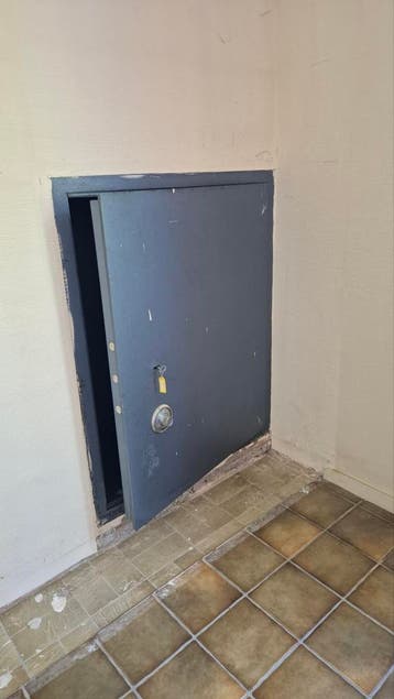 Gratis af te halen Brandkast/Kluis met Sleutel en Cijferslot