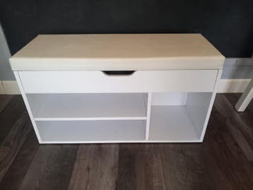 Schoenenbankje met opbergruimte