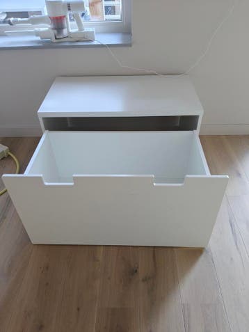 Ikea lade stuva plus 2 keer bureau gratis