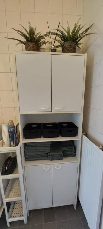 Gratis witte badkamerkast