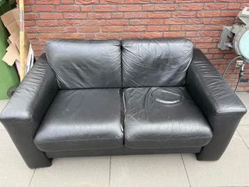 Gratis af te halen leren bankstel 2,5 zit + 2 zit