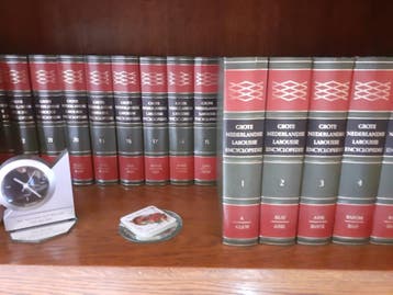 De grote Nederlandse Larousse encyclopedie