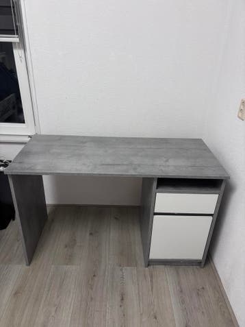 Bureau betongrijs look