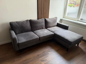 Grijze hoekbank 225cm breed - Goede staat - Moet zsm weg