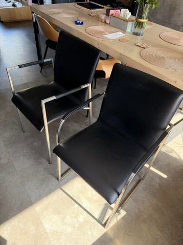 Set van 6 leren stoelen – modern design