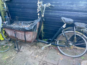 Gratis oude vervallen bakfiets - voor handige doe het zelver
