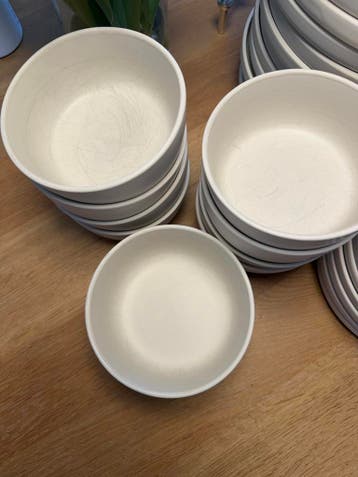 Servies: borden en bakjes