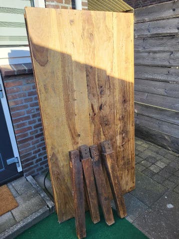 GRATIS: Eettafel